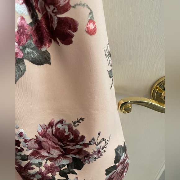 Floral Pink Sleeveless Dress - Picture 4 of 5